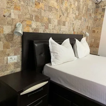 Guest house Vila Black&white